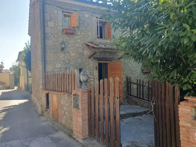 Via Abbadia 45 fraz. La Faggia 45, Santa Fiora, (Grosseto)