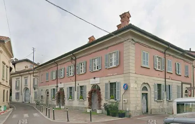 Via Luigi Viarana 17, Besana in Brianza, (Monza e della Brianza)