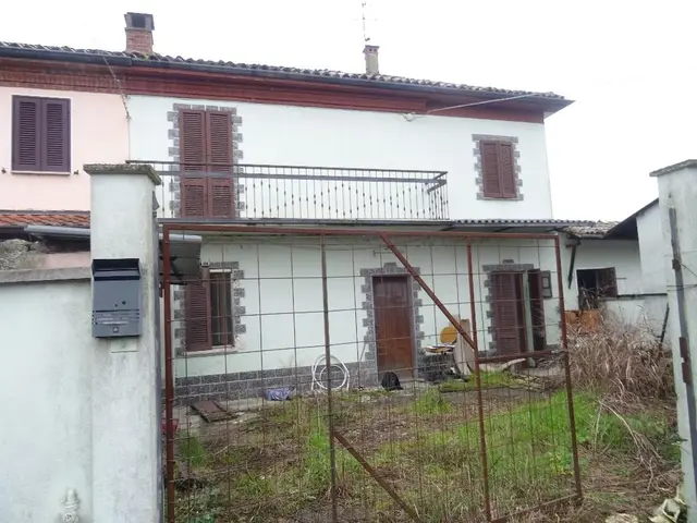 Vicolo del Nazareno 6, Zeme, (Pavia)