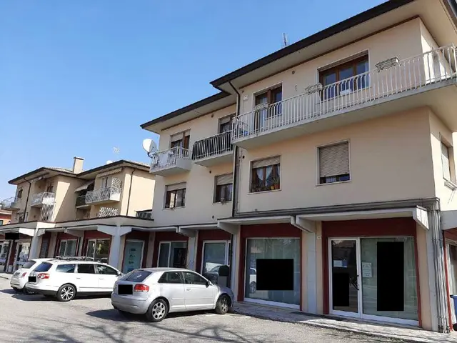 Via Roma, Ponzano Veneto, (Treviso)