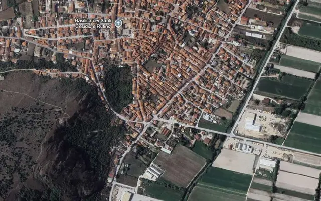 Via Monte Velino n.73, Trasacco, (L'Aquila)