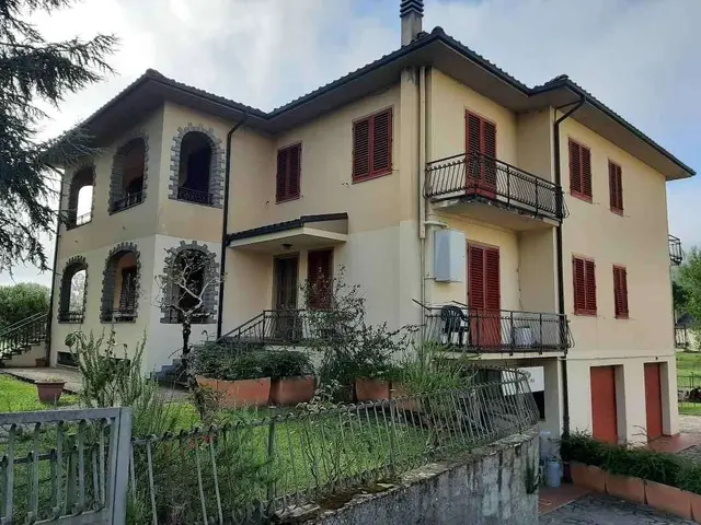 Via Cavour 88, Vicchio, (Firenze)