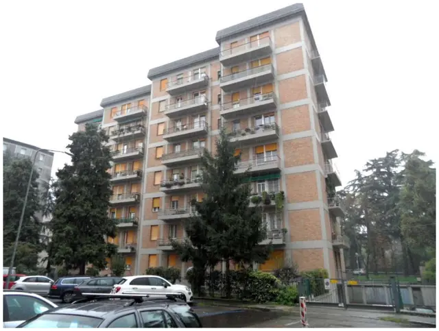 Via Montefiorino 8, Reggio nell'Emilia, (Reggio Emilia)