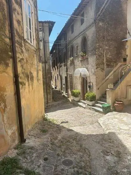 Monteggiori, via Castello, 25 piano T, Camaiore, (Lucca)