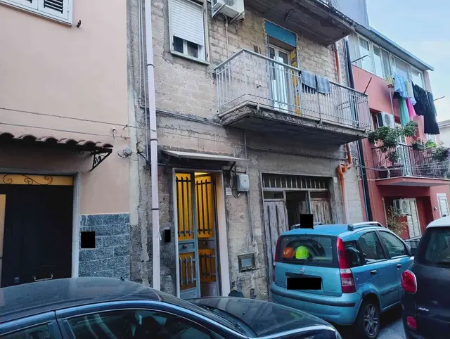 Via Montegrappa n. 108/A, Lentini, (Siracusa)