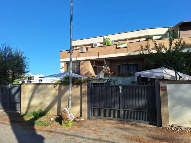 Via Monte Cauriol, 37, Fiumicino, (Roma)