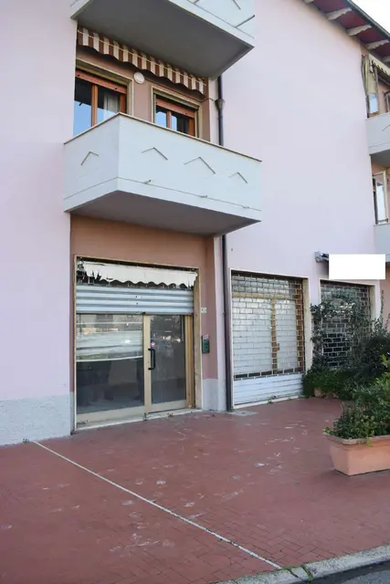 Via Castronella, 140/P e 140/Q, Campi Bisenzio, (Firenze)