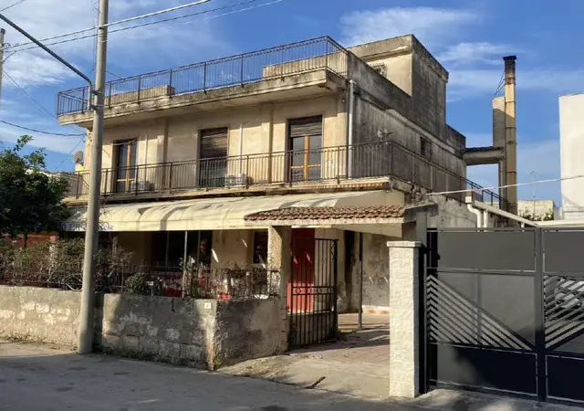 via Madonie n. 15-17, Siracusa, (Siracusa)