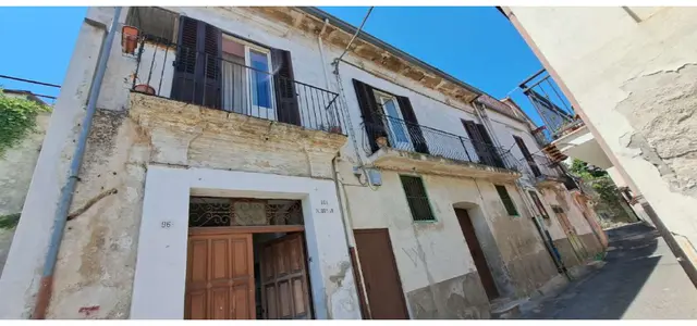 Via San Biagio 96, Rossano, (Cosenza)