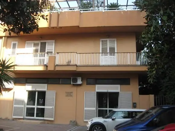 Piazza Geremia Trinchese, 6, Nola, (Napoli)