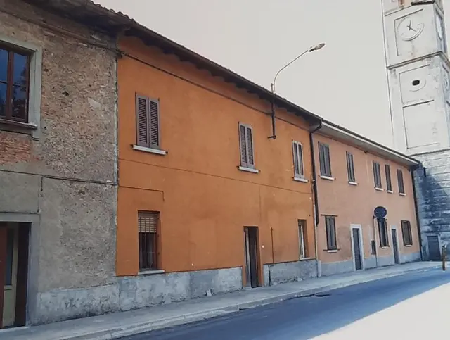 Via Redipuglia 6, Malnate, (Varese)