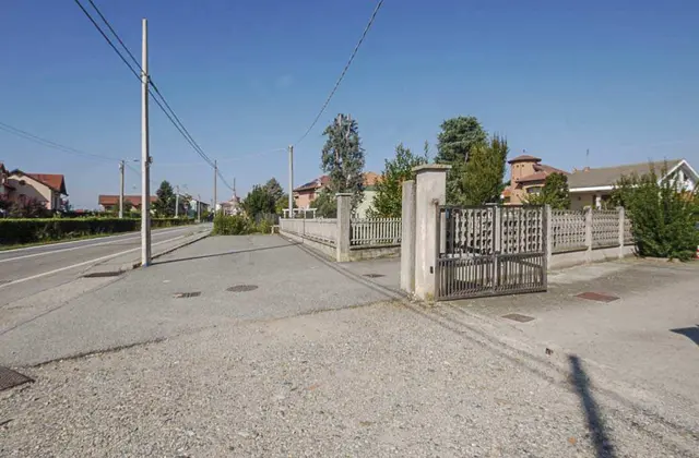 via Casale 59 - frazione Castelrosso, Chivasso, (Torino)