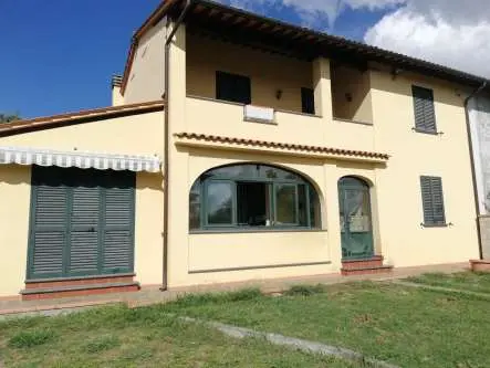 Localita' Massarella, Via delle Cerbaie 64, Fucecchio, (Firenze)