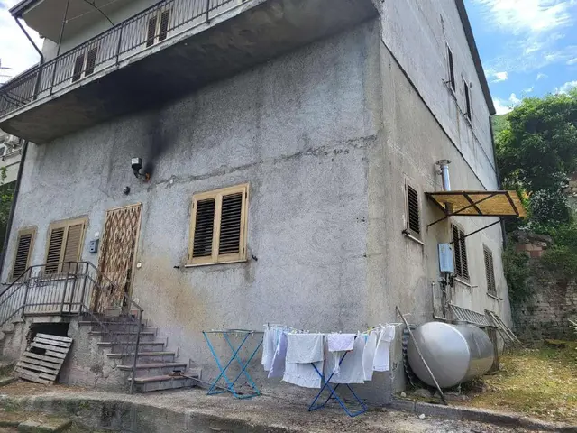 Paupisi (BN), alla Via Giovanni Bovio n. 13, Via Giovanni Bovio, 13, Paupisi, (Benevento)