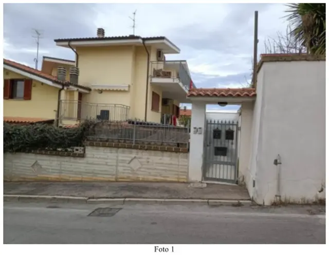 Str. Colle Scorrano, 64, 65125 Pescara PE, Italia, Pescara, (Pescara)