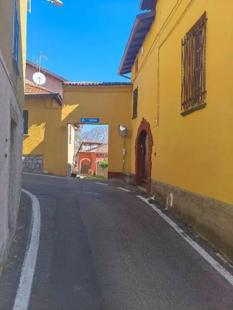 Frazione Ramponio - Via Lanfranconi 3, Alta Valle Intelvi, (Como)