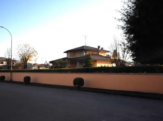 Frazione Roveleto - via Pescara 15, Cadeo, (Piacenza)