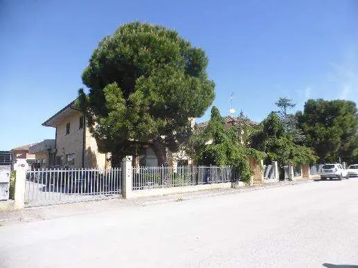 Via Lussu, n. 300, 63811 Sant'Elpidio a Mare FM, Italia, Sant'Elpidio a Mare, (Fermo)