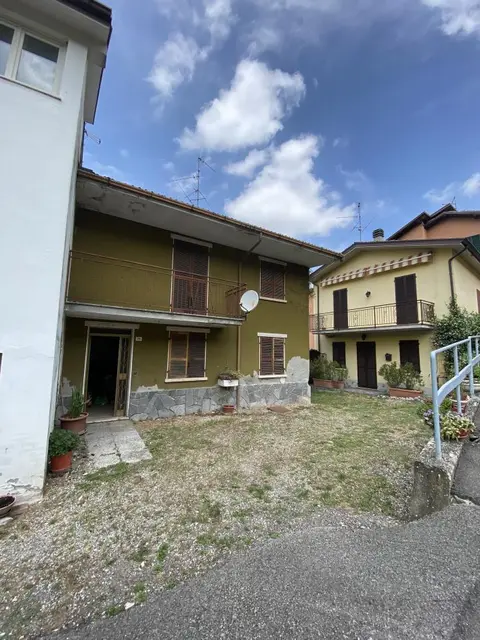 Frazione Località Fabiano, Via C. Farini  17, Rivergaro, (Piacenza)