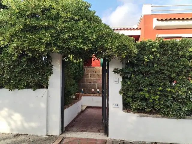 traversa di Via del Trimoletto n.68, Cellole, (Caserta)