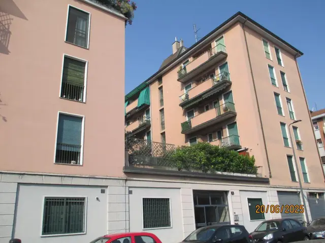 via Lesa 5, Milano, (Milano)