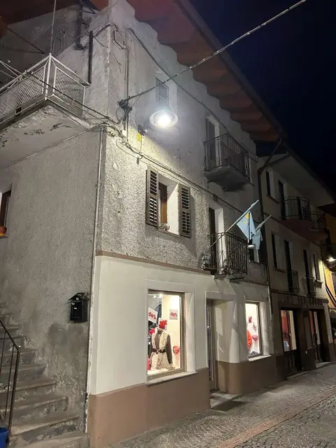 Via Duca D'Aosta 17, Verrès, (Aosta)