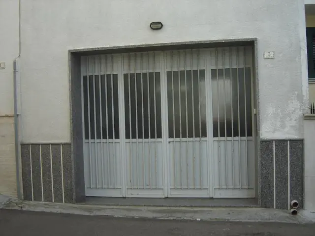 via Principe di Piemonte al civico n. 23 e via Rinascita n. 3., Collepasso, (Lecce)