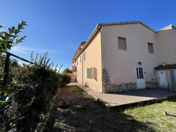 frazione Pescia Romana, in Strada delle Graticciare, già Via della Perazzeta n. 13, Montalto di Castro, (Viterbo)