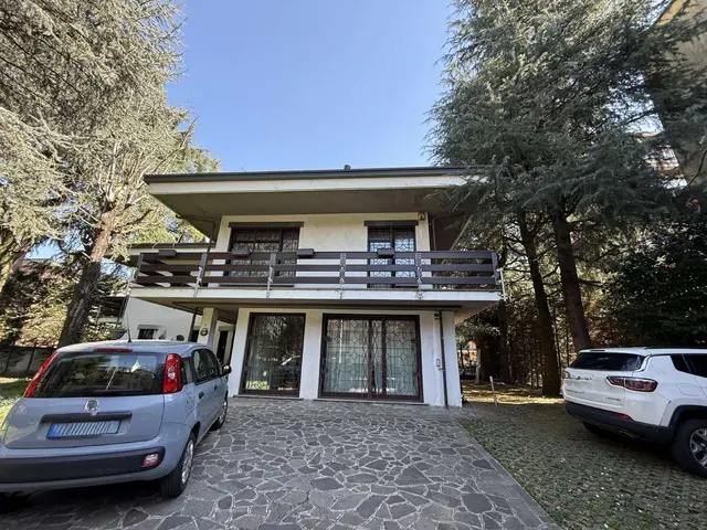 Via BANFI 6/8, Vimercate, (Monza e della Brianza)