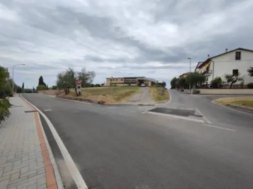 Via Fornaci e Via Fonte San Piero n. 5, Marciano della Chiana, (Arezzo)