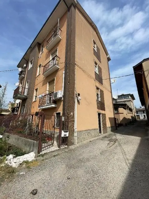 Piazza IV Novembre, 29, Miradolo Terme, (Pavia)