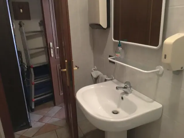 Via Volta 61, Lipomo, (Como)