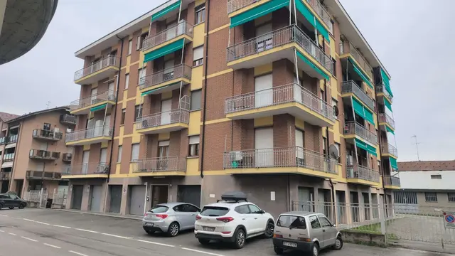 Piazza Marconi, 43, Nizza Monferrato, (Asti)