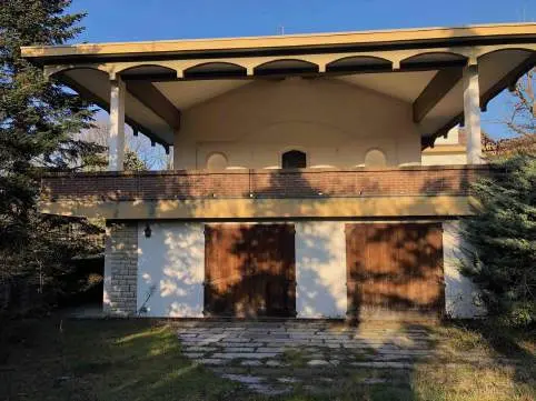 Localita' Rivalta, Via Enrico Millo Snc, Gazzola, (Piacenza)