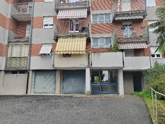Via Presolana n. 3, Varese, (Varese)
