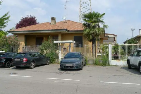 Via Giacomo Puccini 5, San Vittore Olona, (Milano)
