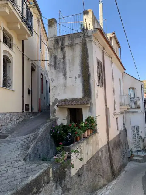 Contrada Contrada Liria, Roccalumera, (Messina)