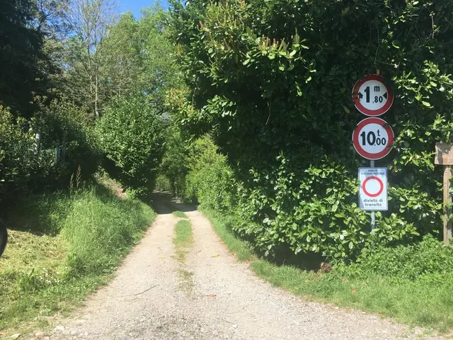 Frazione Ponzate/Monte Boletto SNC, Tavernerio, (Como)