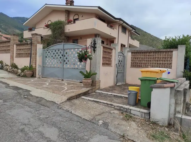 VIA GROTTA SCACCIAMOSCA N. 23, Castrocielo, (Frosinone)