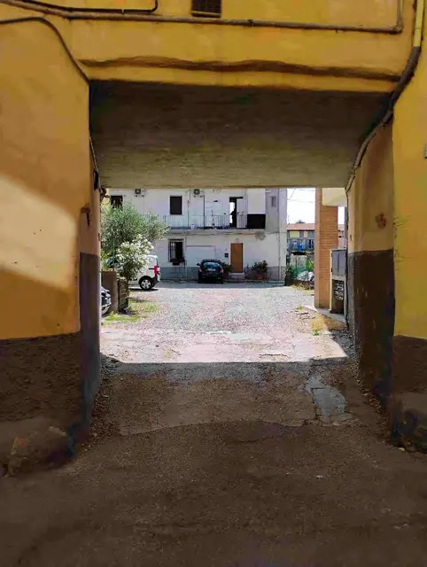 Via Antonio Gramsci  25, Malnate, (Varese)