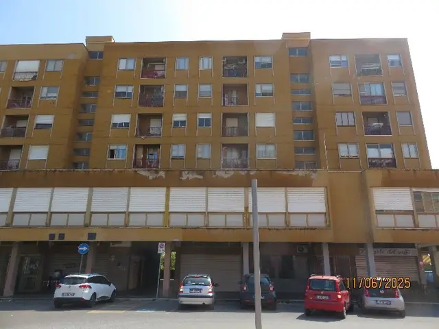 Piazza Ugo La Malfa 3, Cisterna di Latina, (Latina)